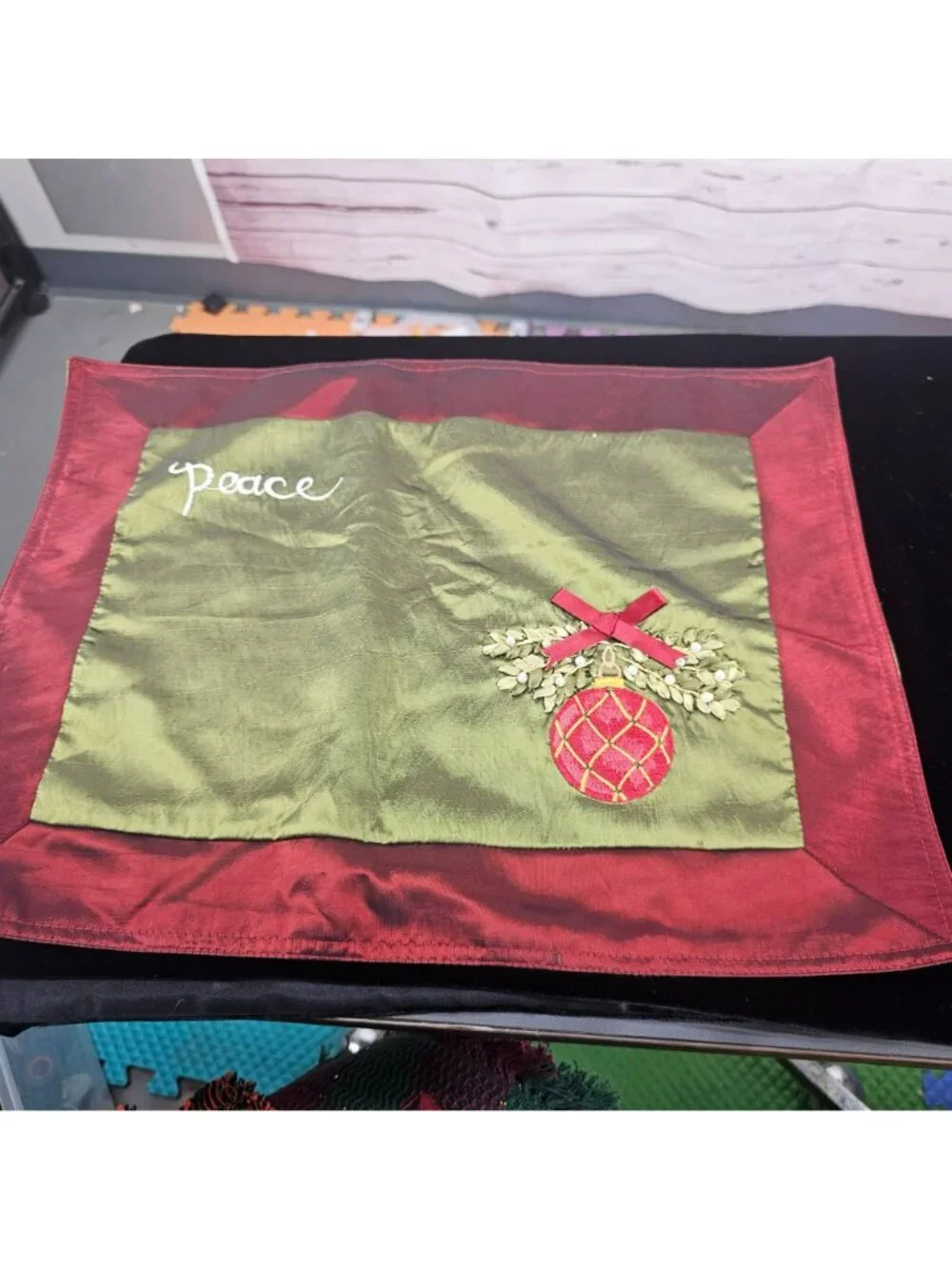 Cypress Home Christmas Placemats Set Of 4‎ Red & Green With Embroidered Ornament